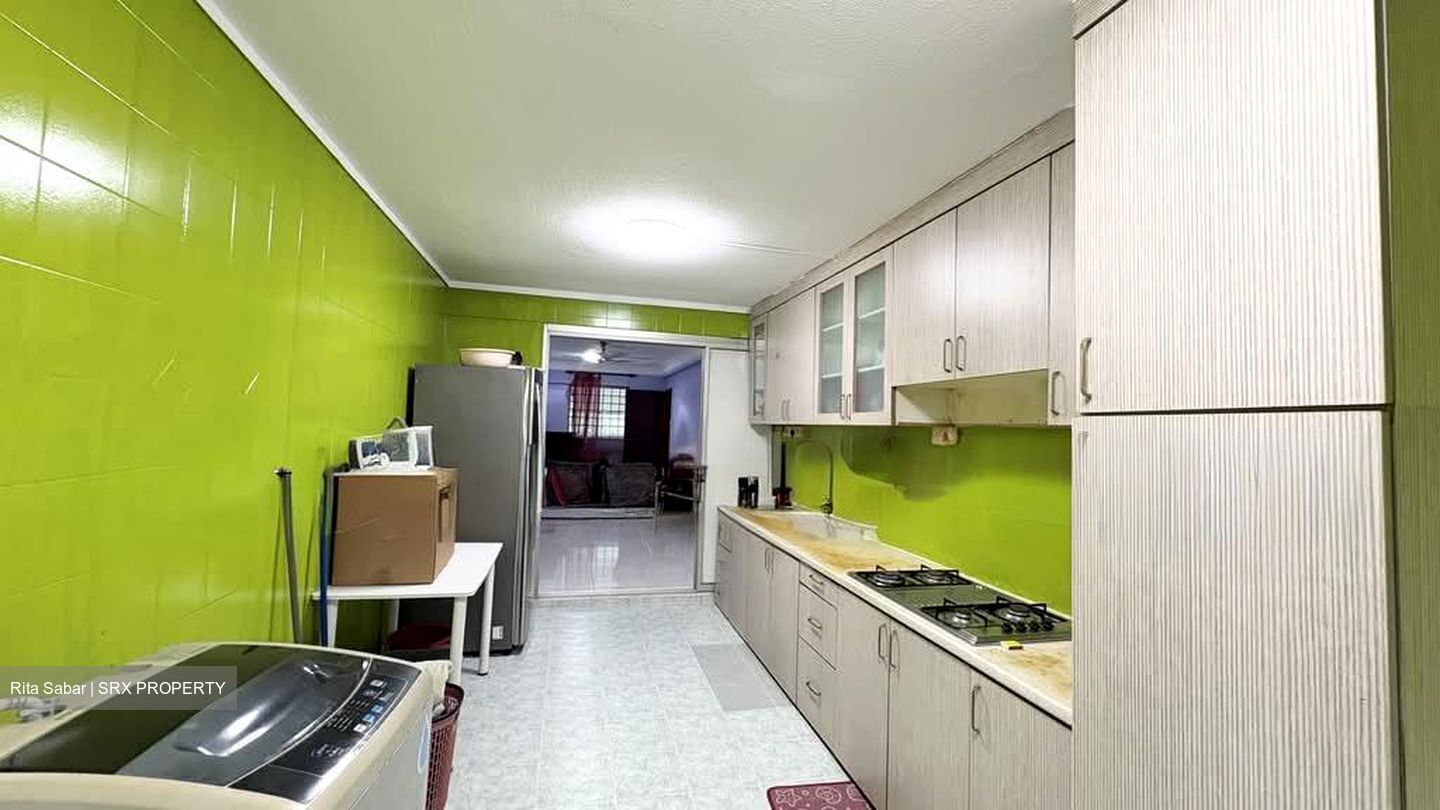 Blk 207 Jurong East View (Jurong East), HDB 3 Rooms #591898431